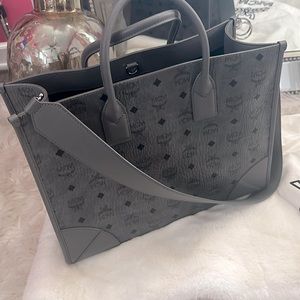 MCM Tote Bag 💯 Authentic MÜNCHEN TOTE